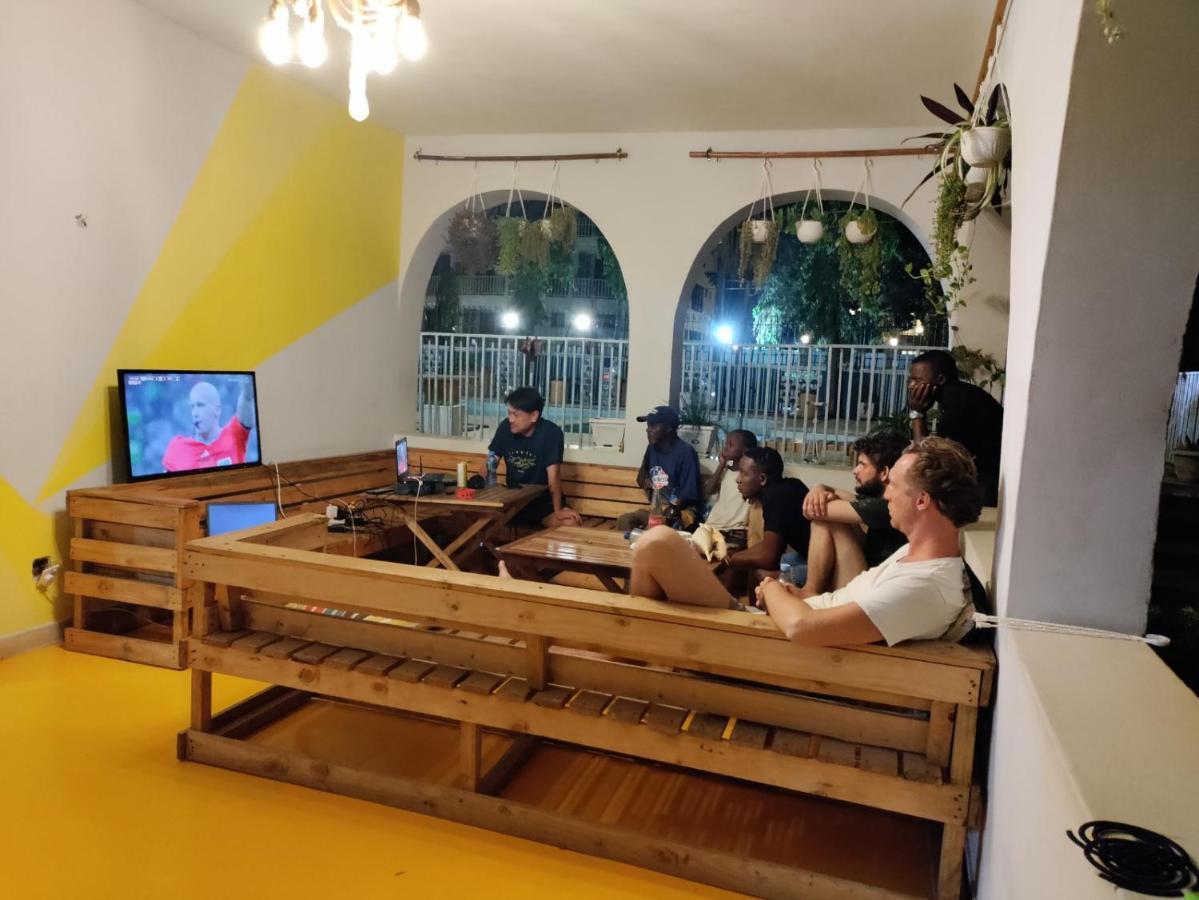 Gallivanters Hostel Dár Al-Szalám Kültér fotó
