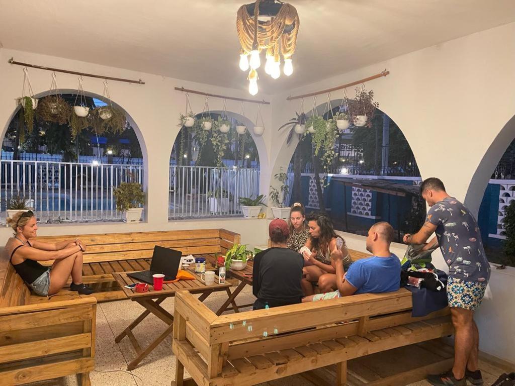 Gallivanters Hostel Dár Al-Szalám Kültér fotó